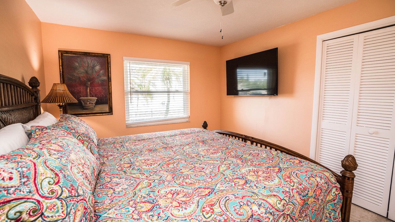 Photo of Bedroom in Apollo Beach