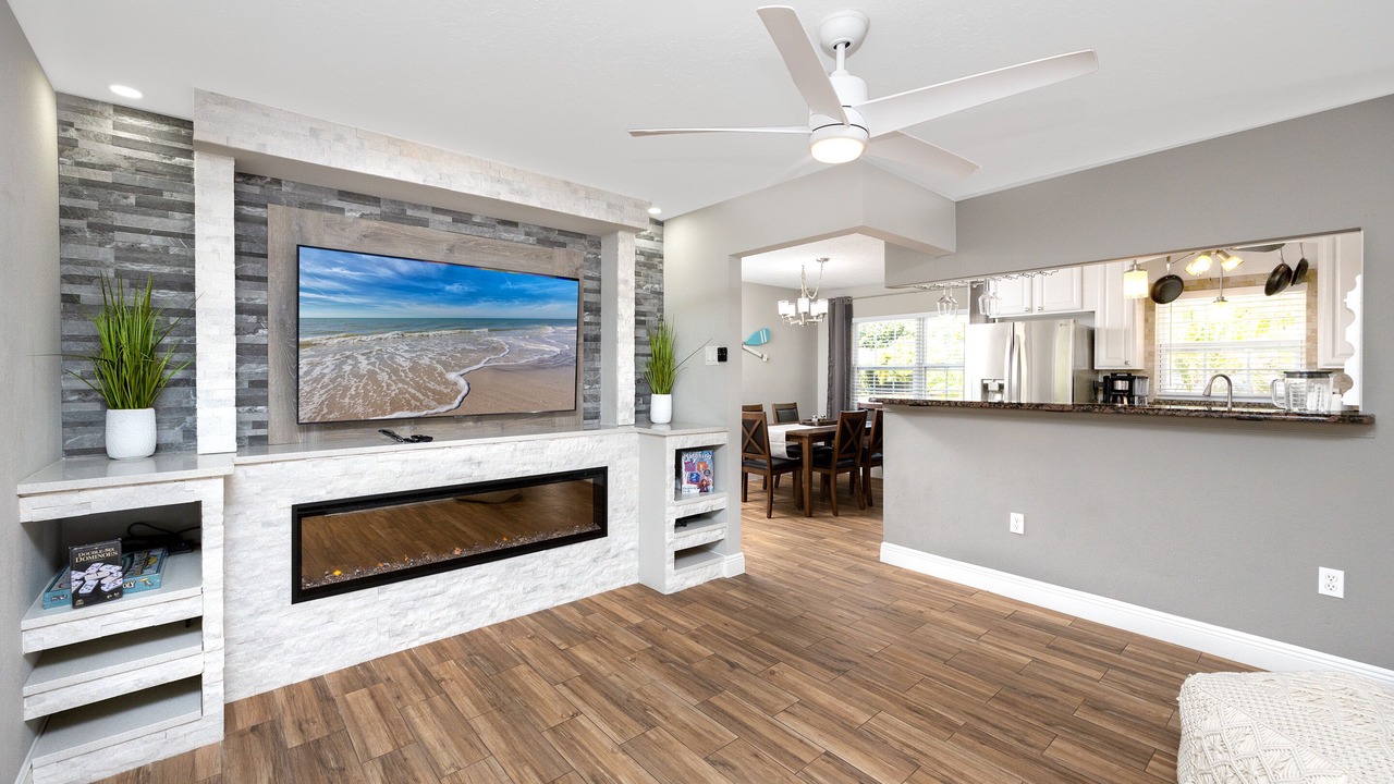 Photo of Livingroom in Sarasota Springs