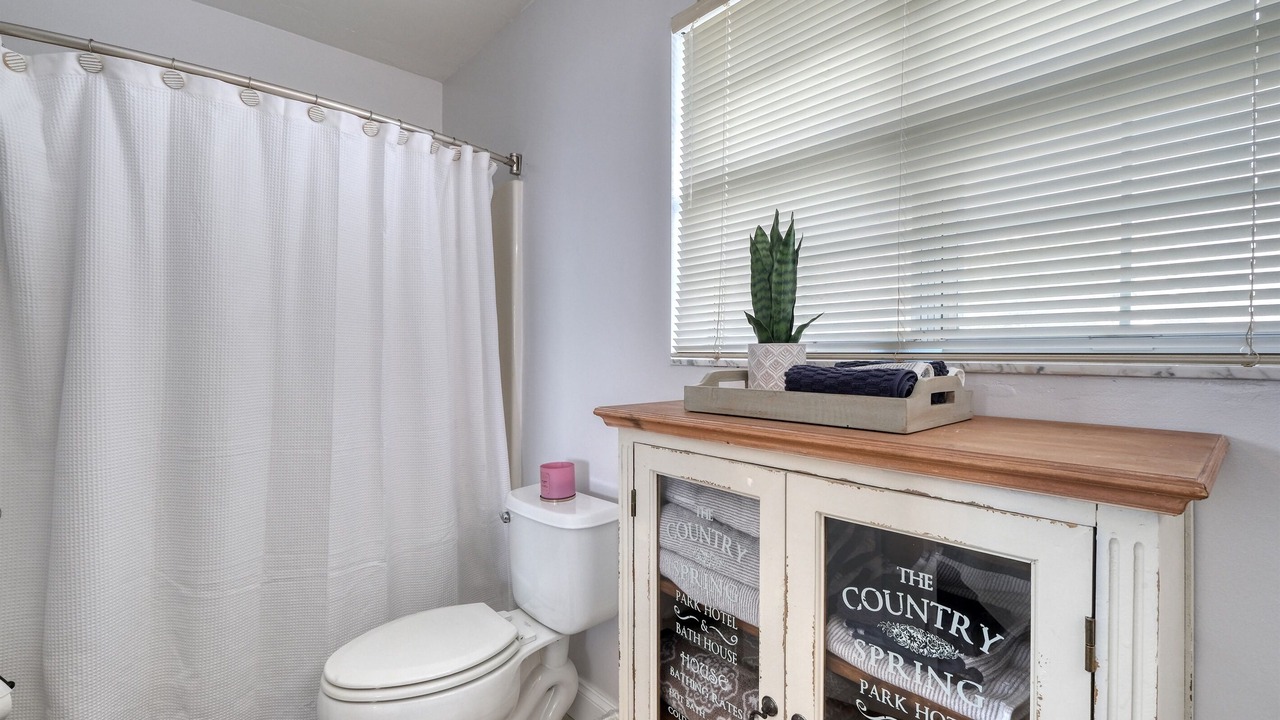 Photo of Bathroom in Cedar Key
