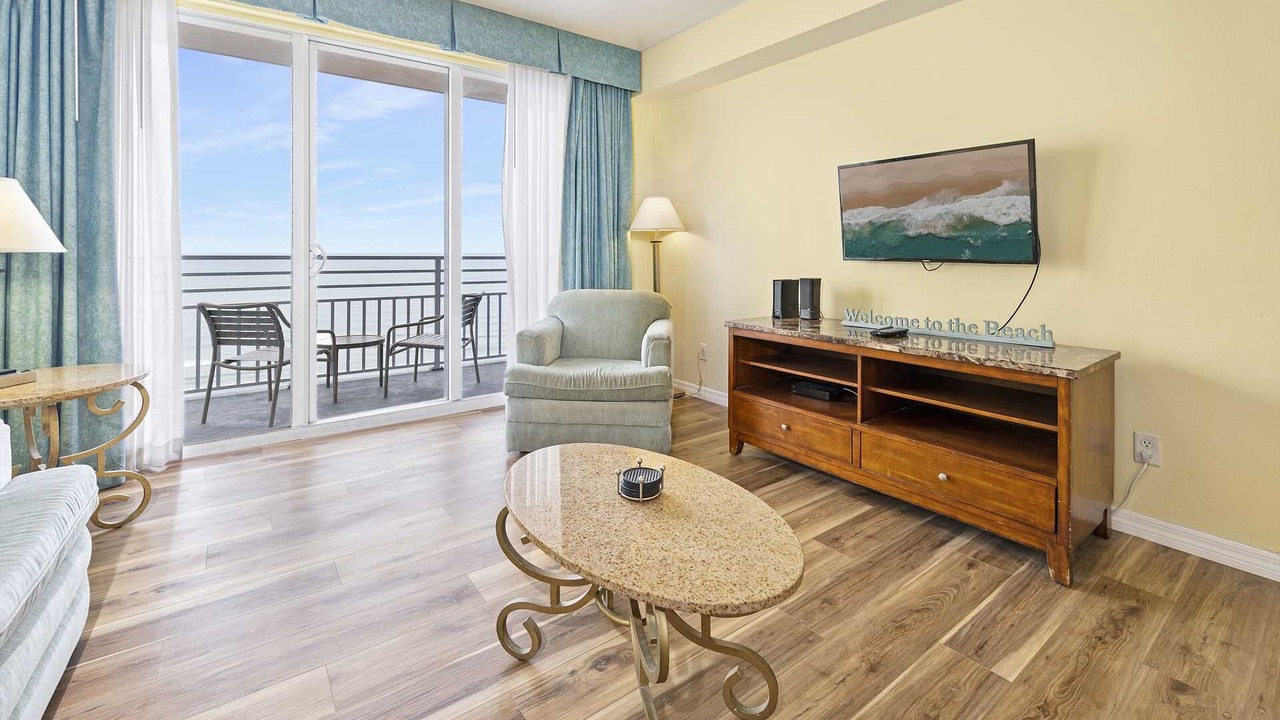 Photo of Livingroom in Brush - Stewarts
