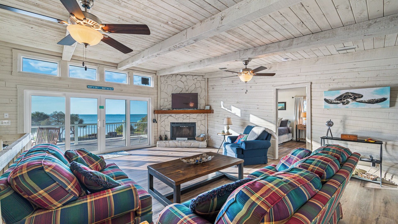 Photo of Livingroom in Crystal Beach