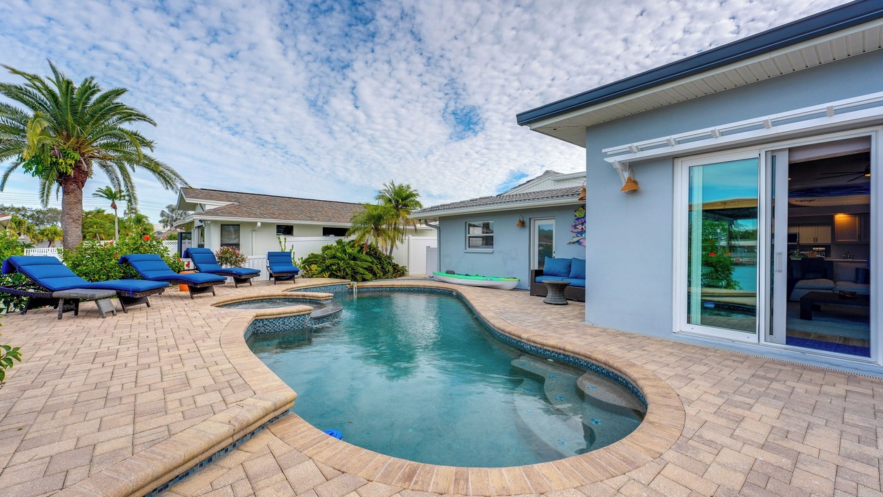 Photo of Outdoor in Island Estate