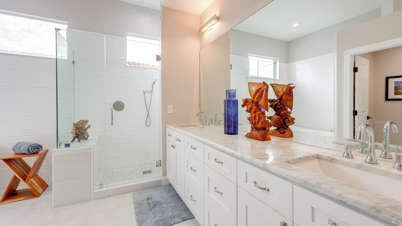 Photo of Bathroom in Island Estate