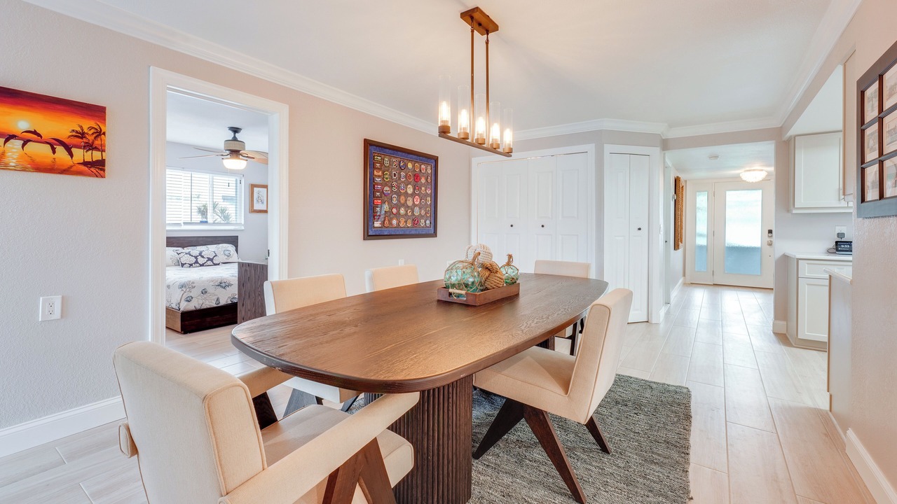 Photo of Livingroom in Island Estate