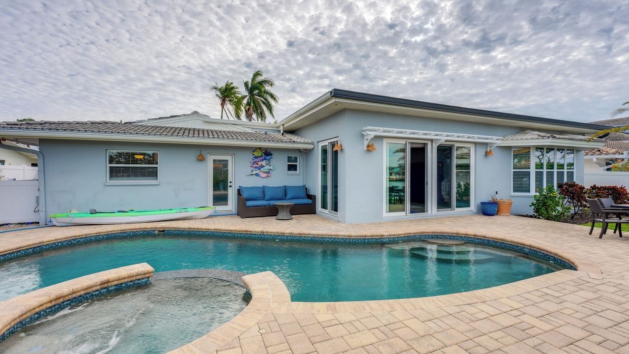 Photo of Outdoor in Island Estate