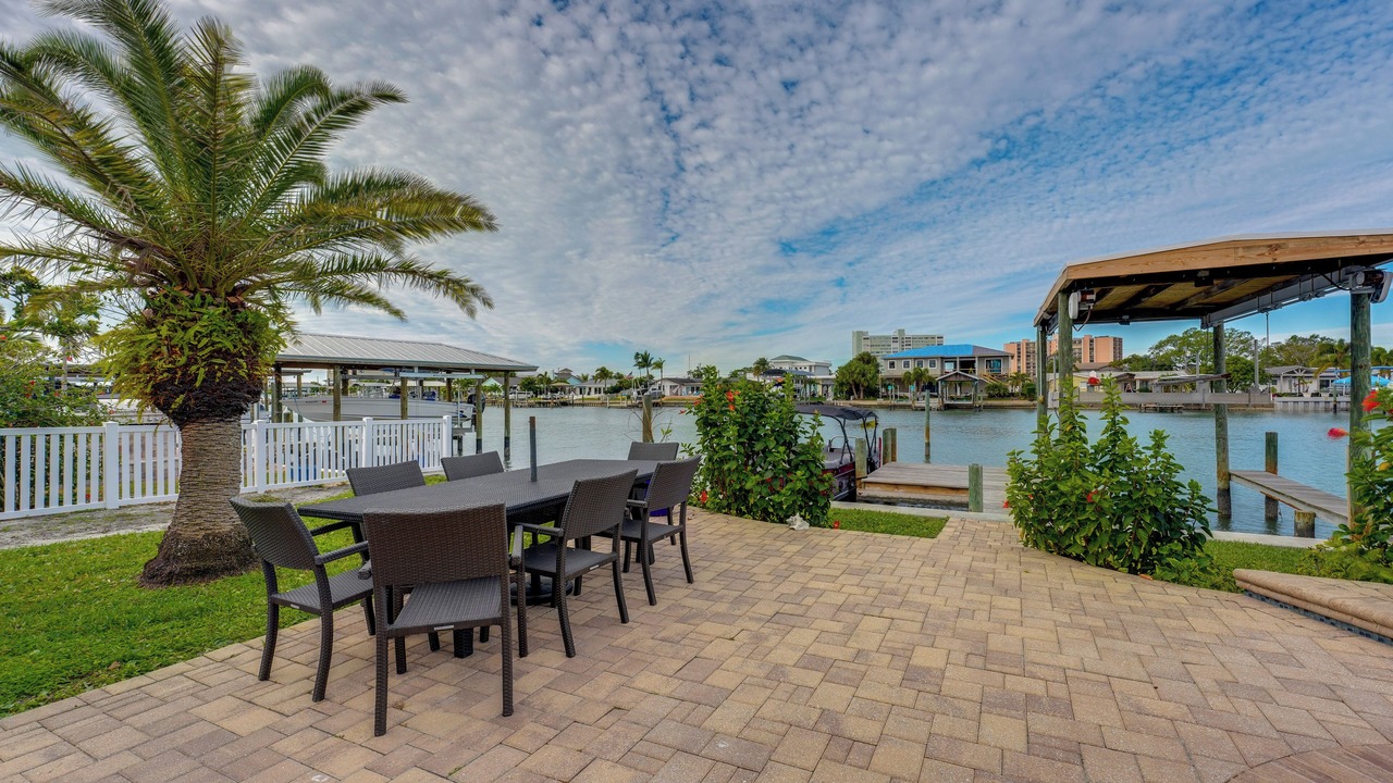 Photo of Outdoor in Island Estate