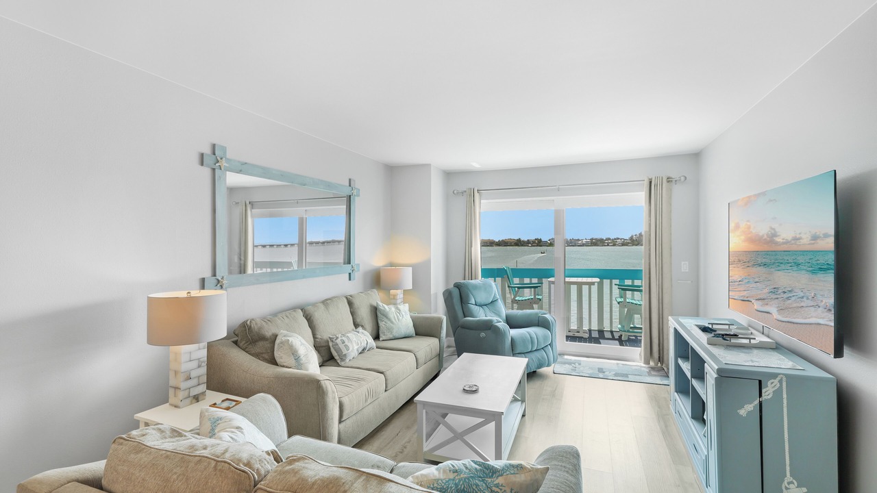 Photo of Livingroom in Bradenton Beach