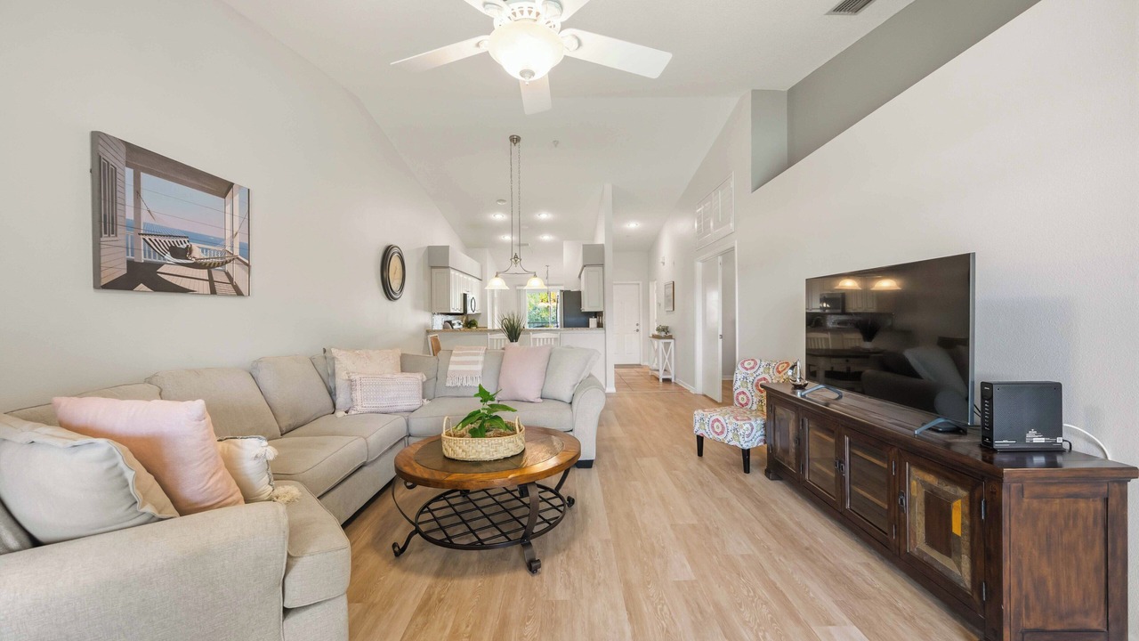 Photo of Livingroom in Palmer Ranch