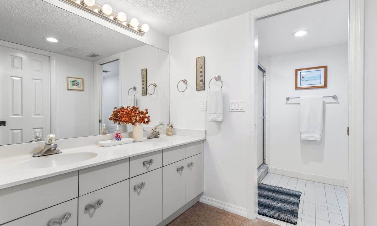 Photo of Bathroom in Belleair Beach