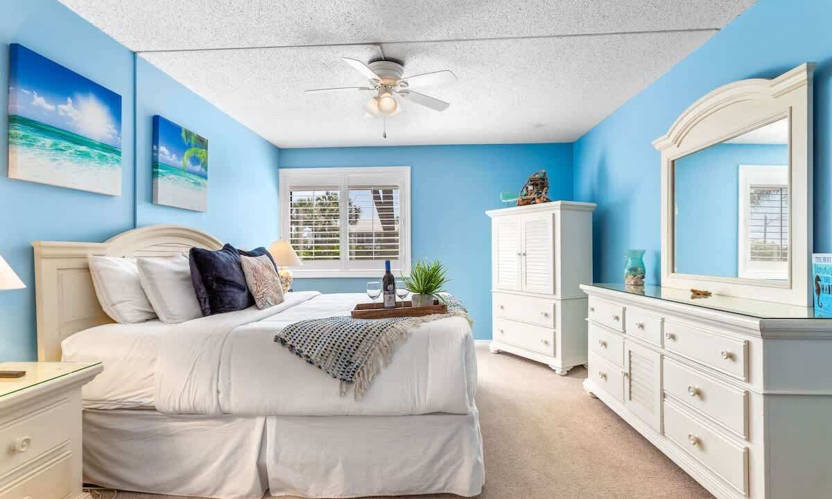 Photo of Bedroom in Belleair Beach