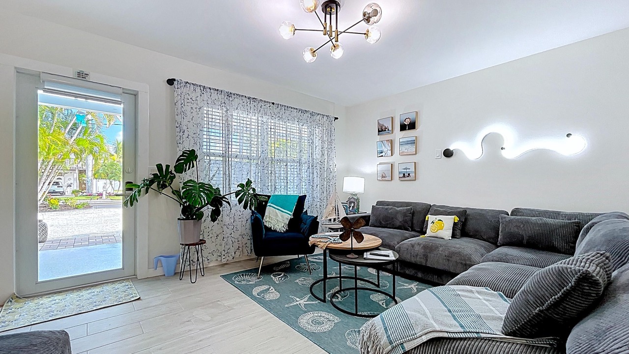 Photo of Livingroom in Ilexhurst