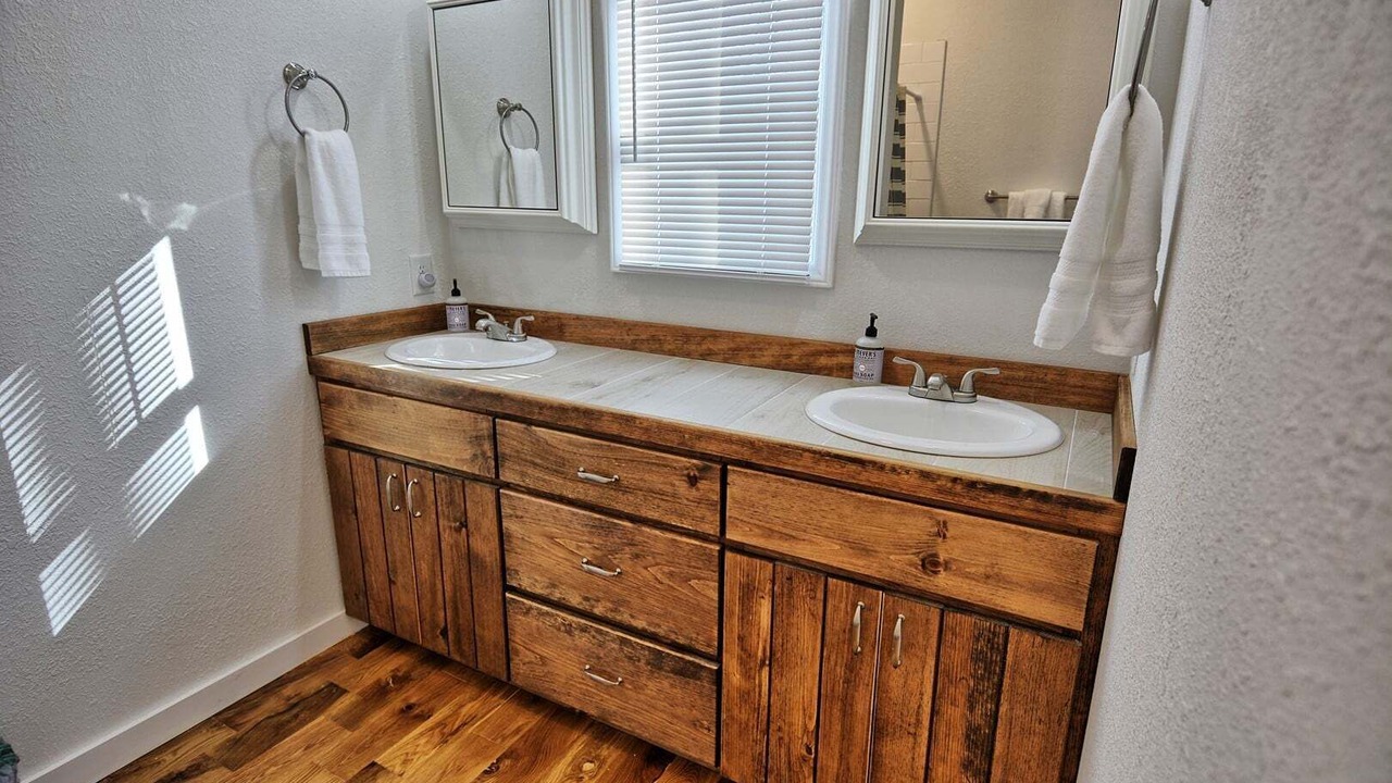 Photo of Bathroom in Todd
