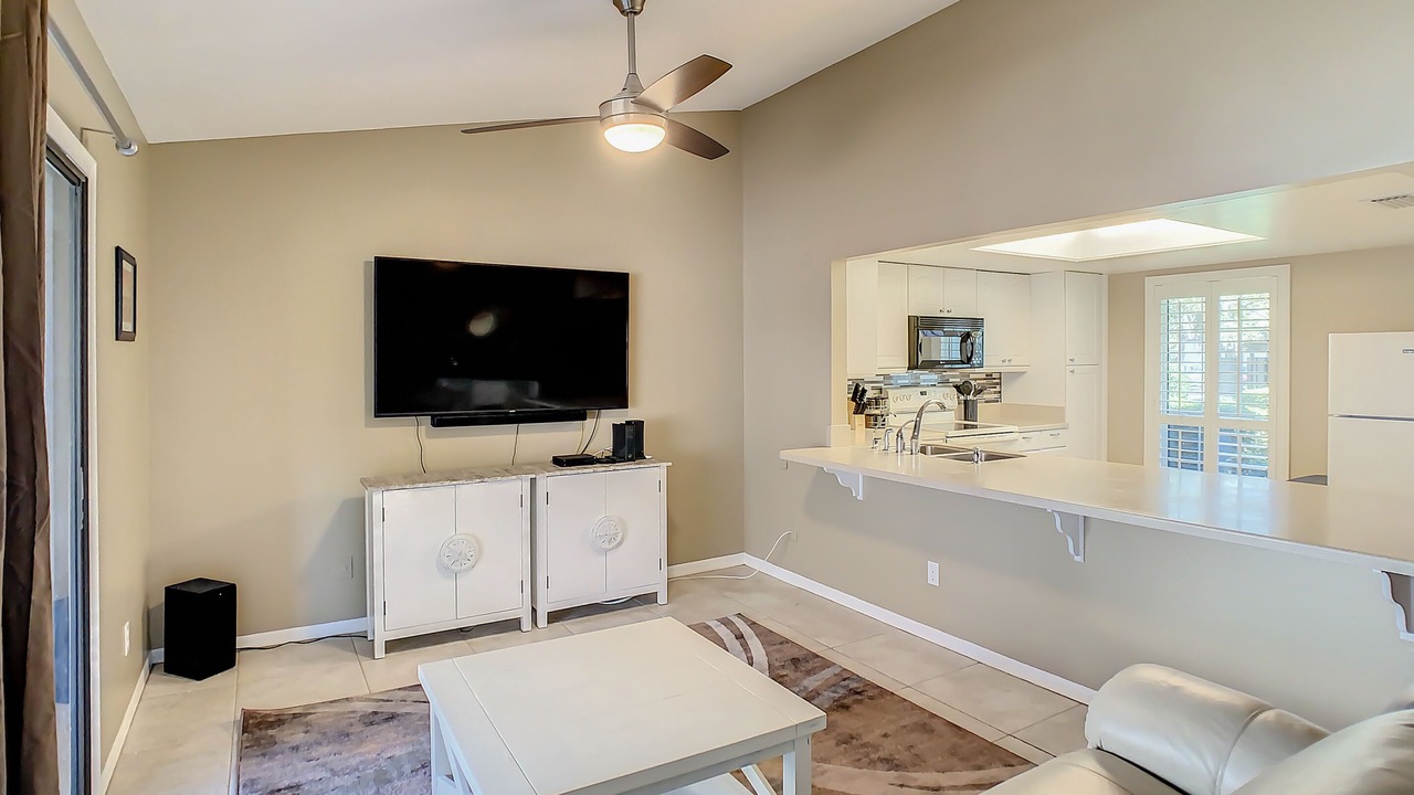 Photo of Livingroom in Tarpon Springs