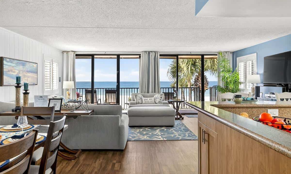 Photo of Livingroom in Belleair Beach