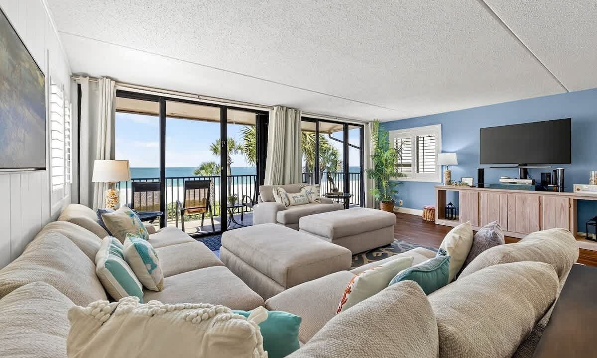 Photo of Livingroom in Belleair Beach