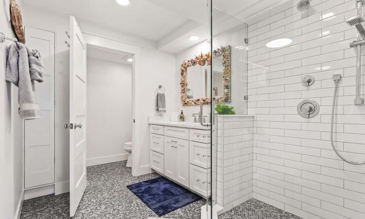 Photo of Bathroom in Belleair Beach