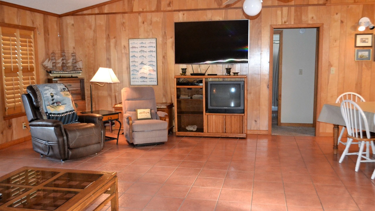 Photo of Livingroom in Keaton Beach