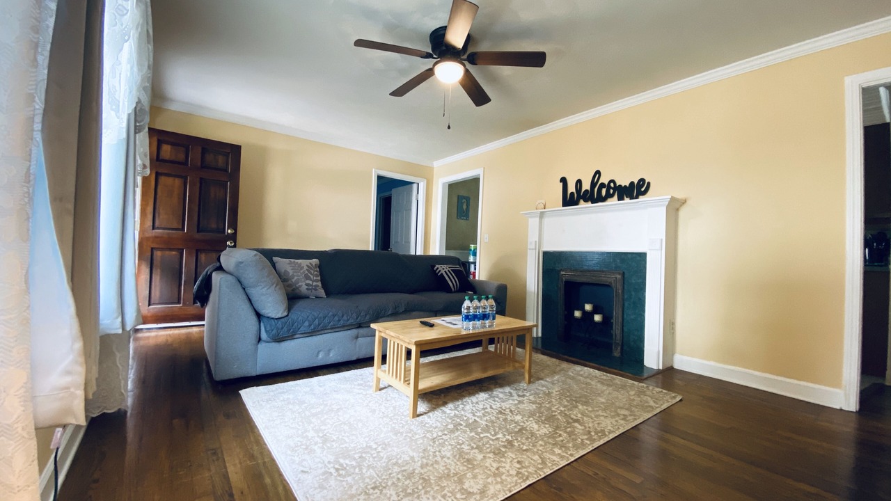 Photo of Livingroom in Simpsonville