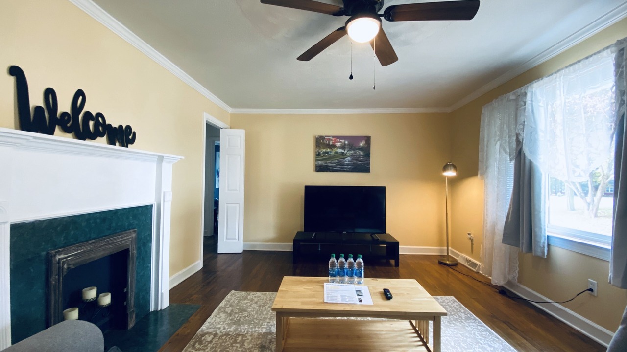 Photo of Livingroom in Simpsonville