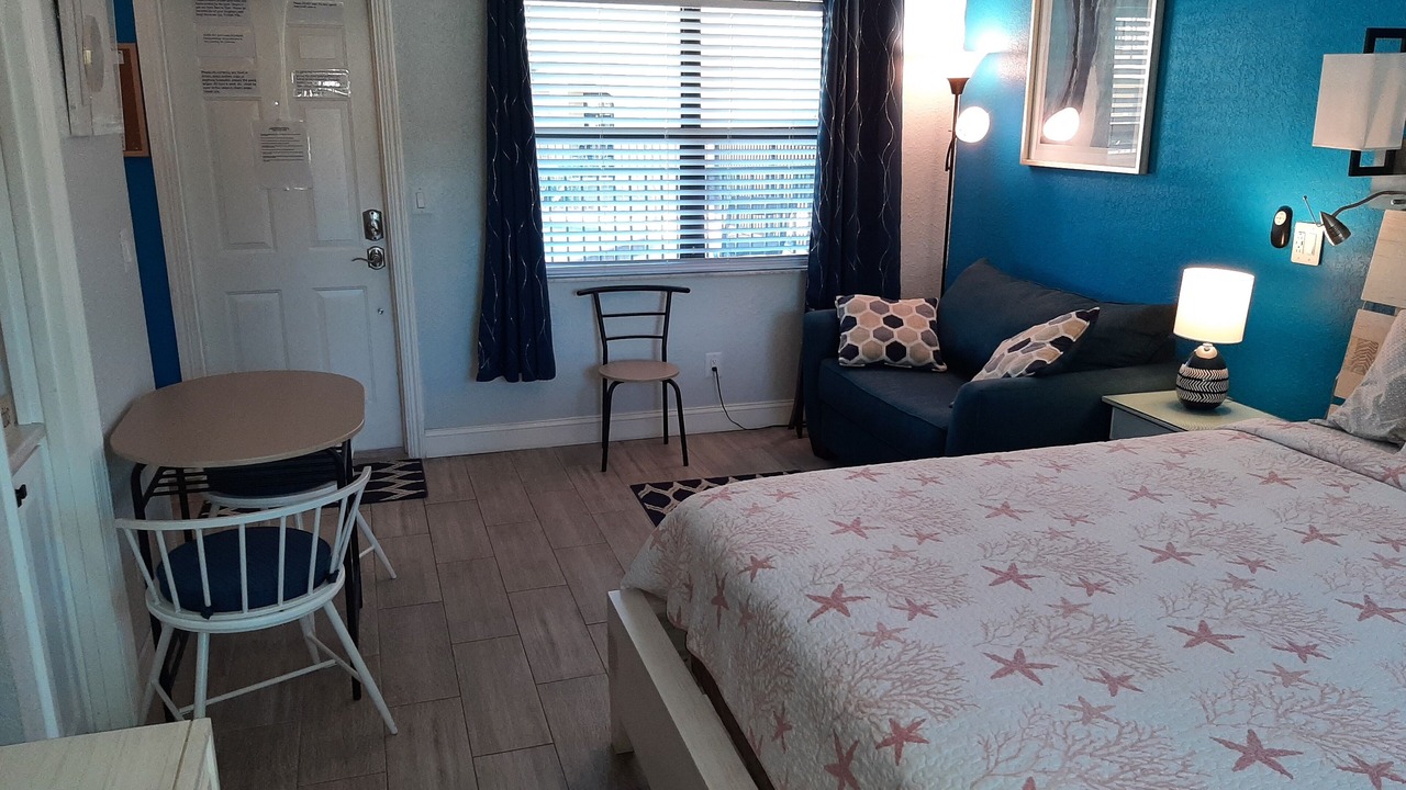 Photo of Bedroom in Redington Beach