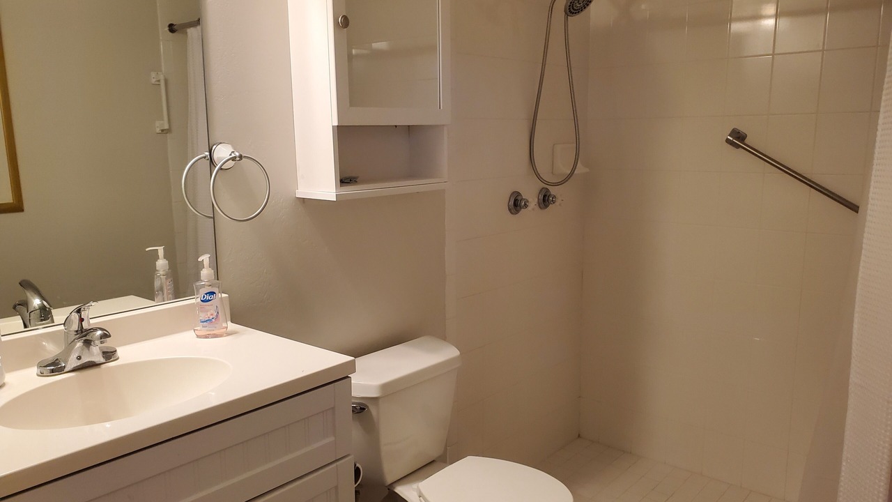Photo of Bathroom in Parrish