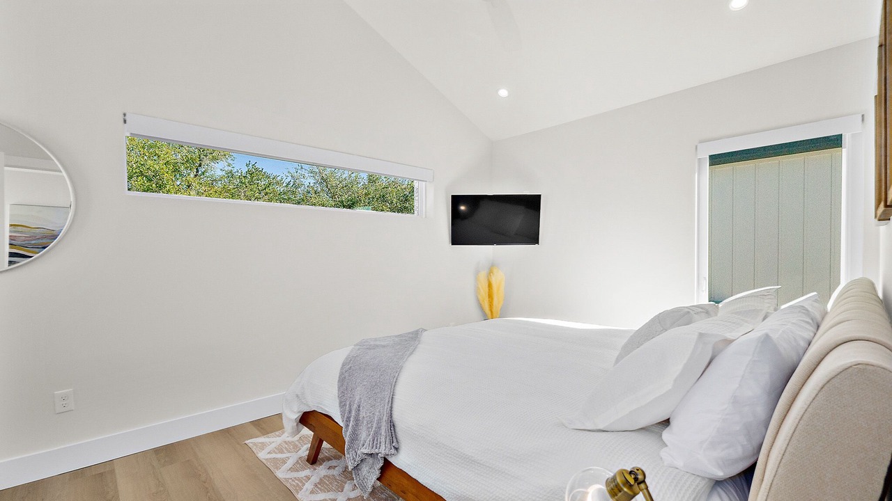 Photo of Bedroom in Downtown Historic District