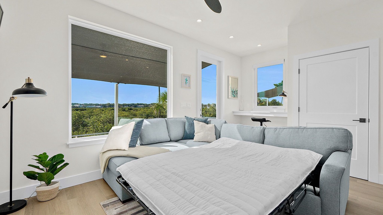 Photo of Bedroom in Downtown Historic District
