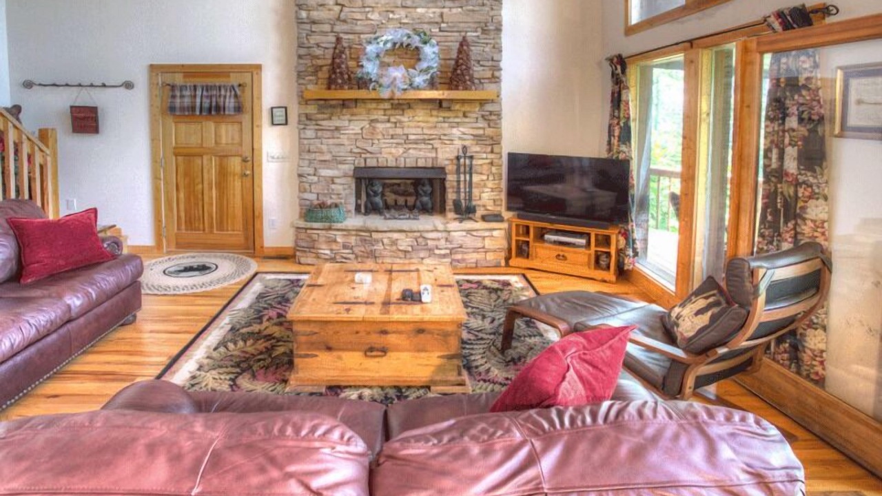 Photo of Livingroom in Helen