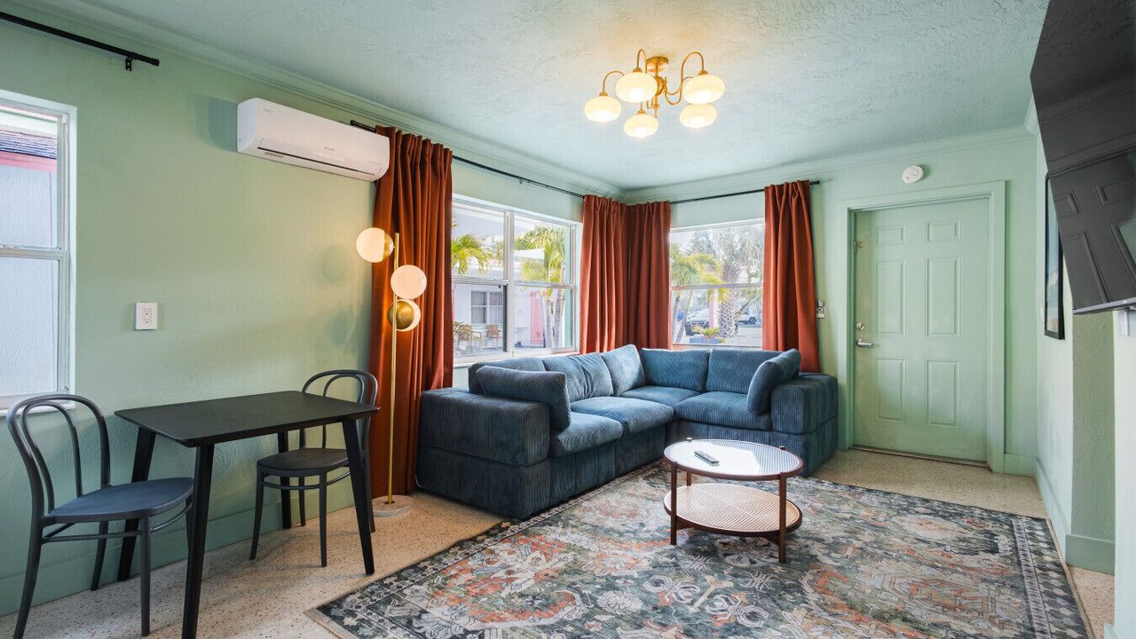 Photo of Livingroom in Bay Esplanade