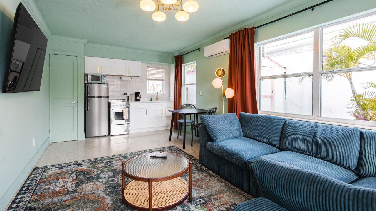 Photo of Livingroom in Bay Esplanade
