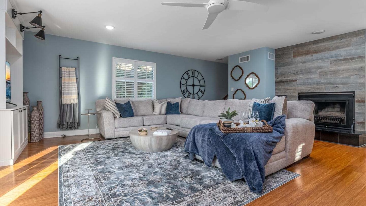 Photo of Livingroom in Sunset Beach