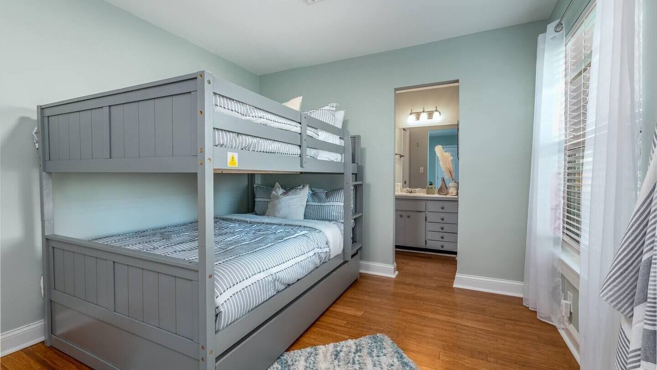 Photo of Bedroom in Sunset Beach
