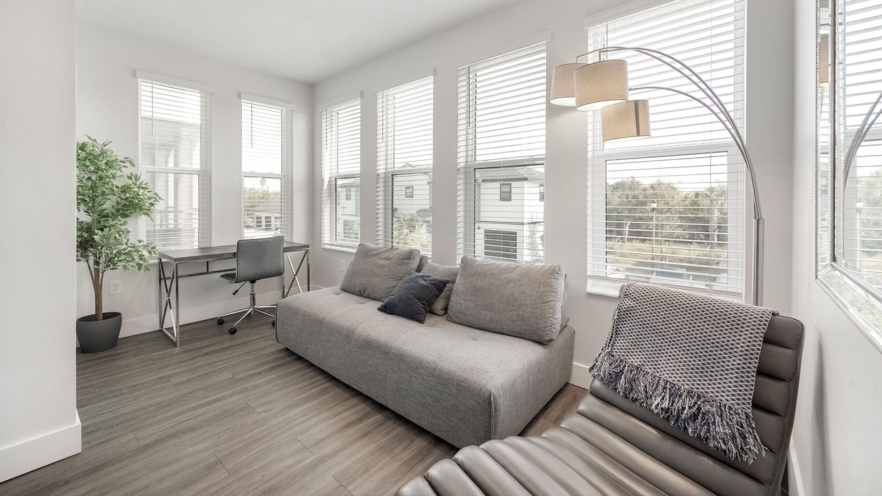 Photo of Livingroom in Port Tampa City