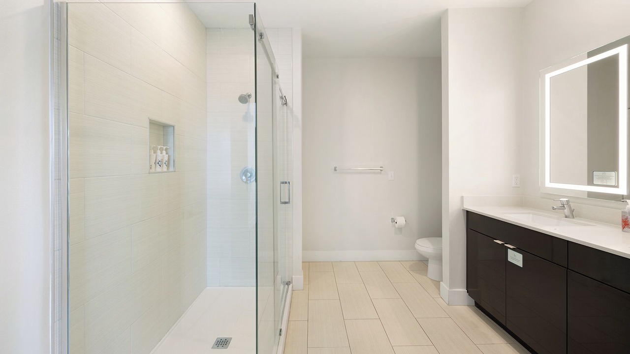 Photo of Bathroom in Port Tampa City