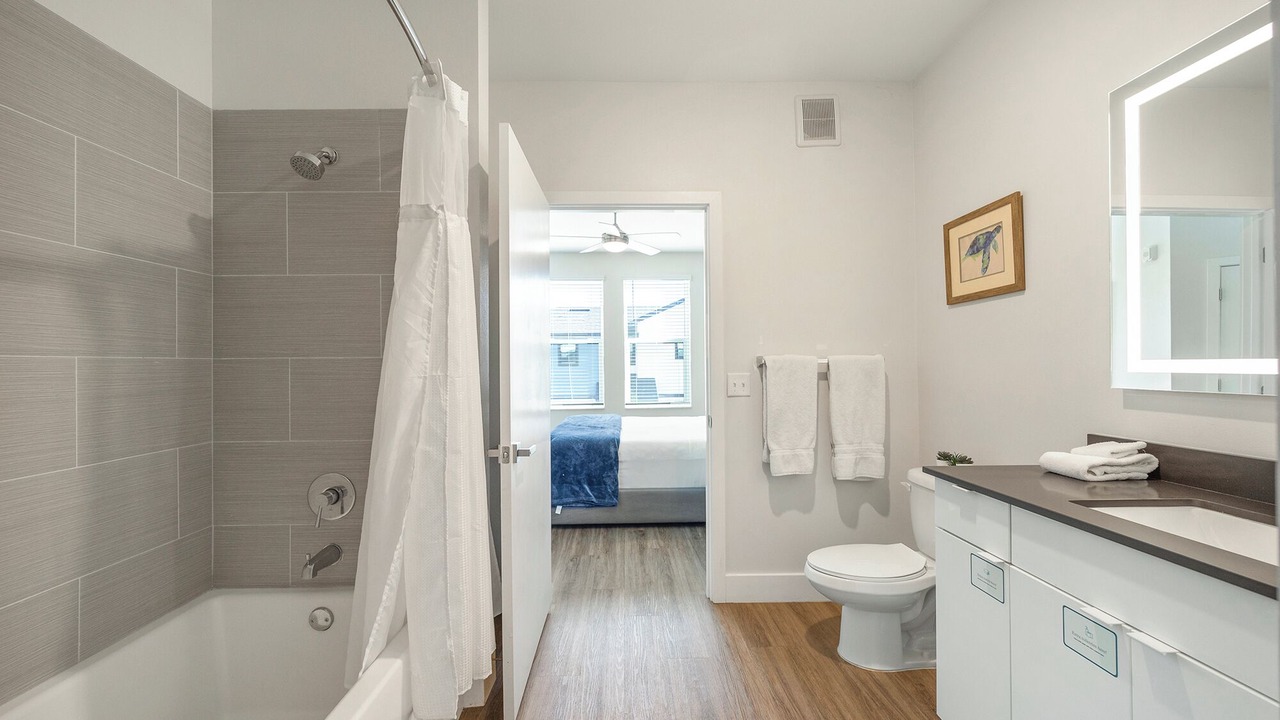 Photo of Bathroom in Port Tampa City