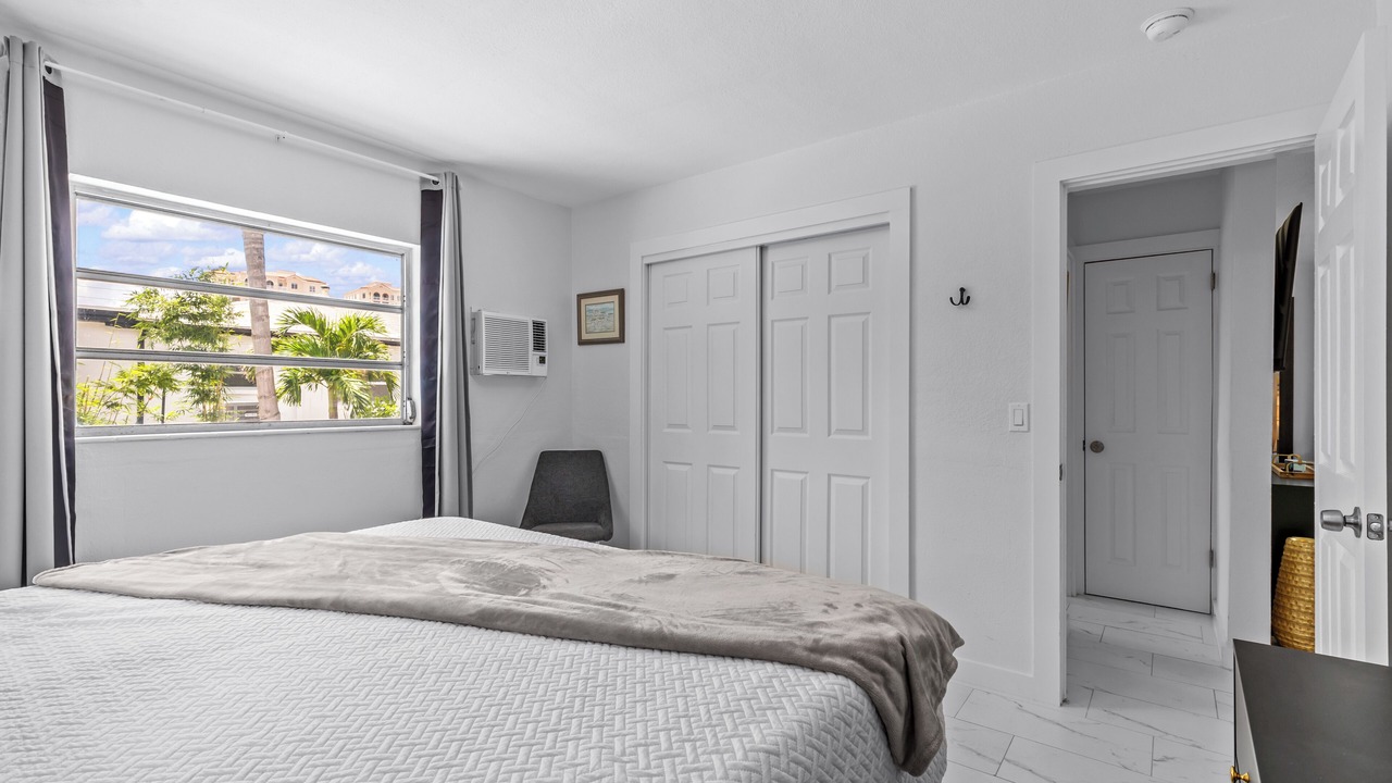 Photo of Bedroom in Bay Esplanade