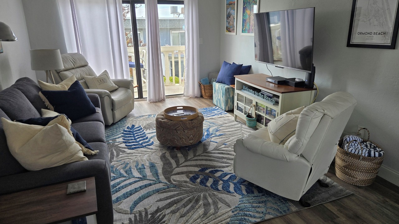 Photo of Livingroom in Ormond-by-the-Sea