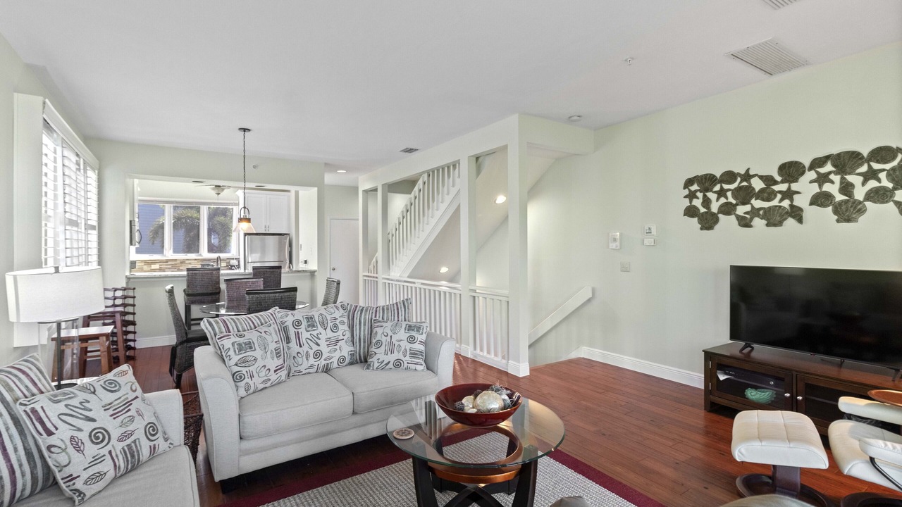 Photo of Livingroom in Whitney Beach
