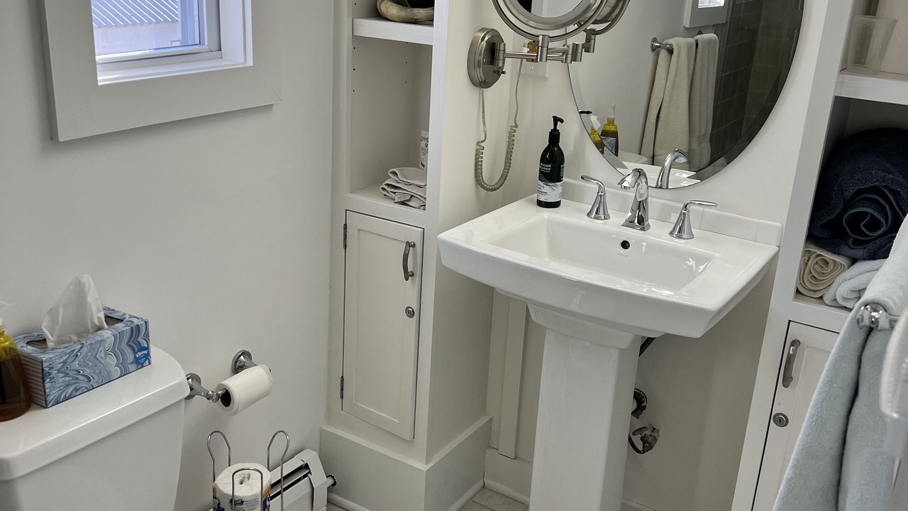 Photo of Bathroom in Lambertville