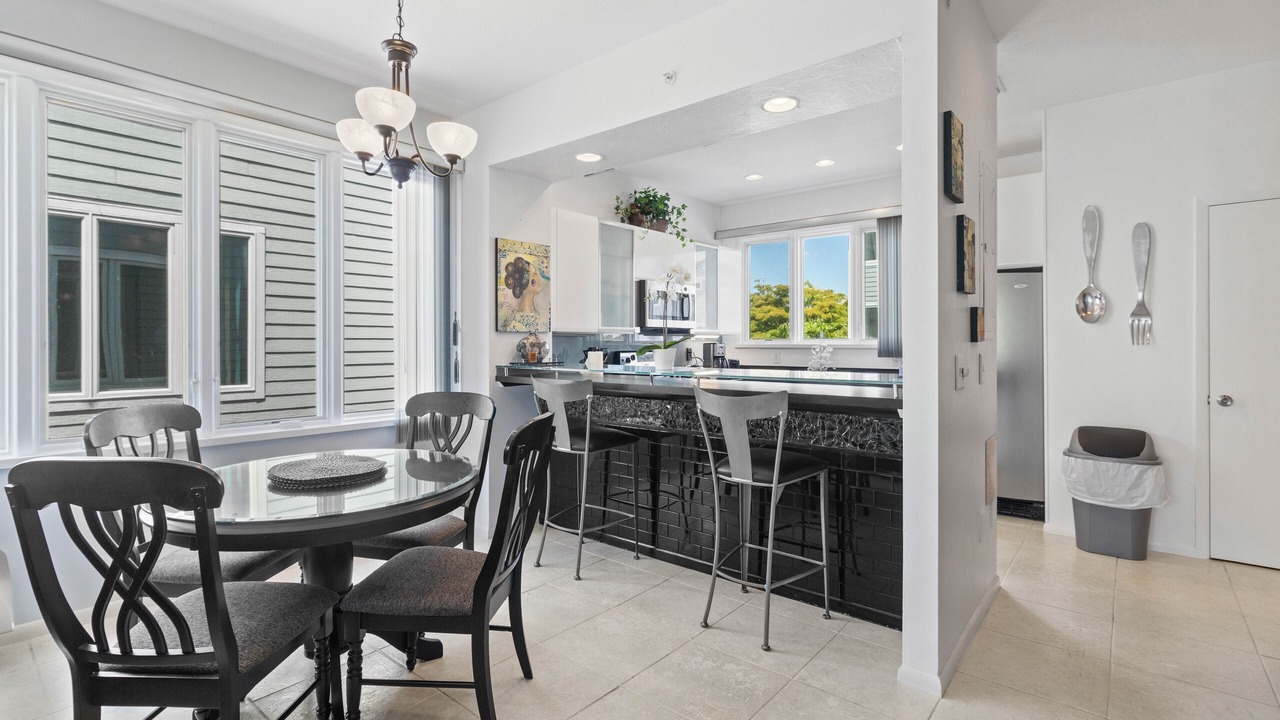 Photo of Livingroom in Whitney Beach