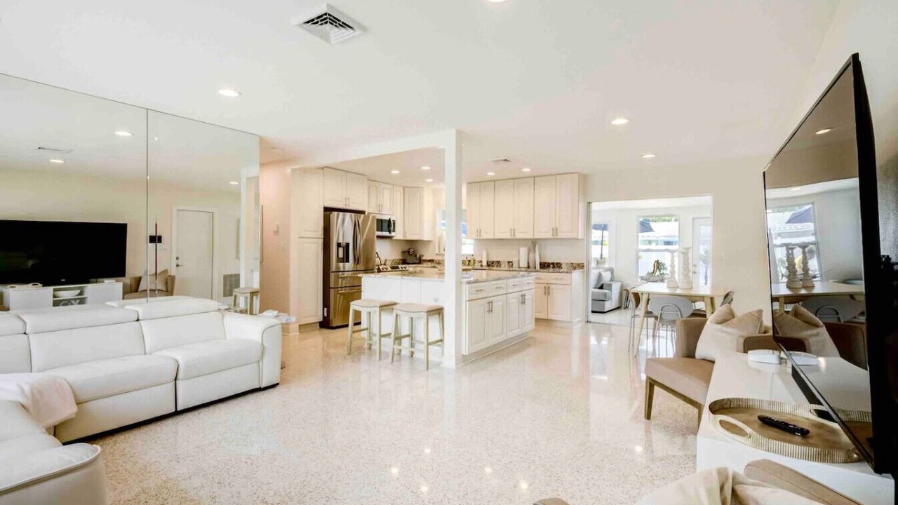 Photo of Livingroom in Southgate