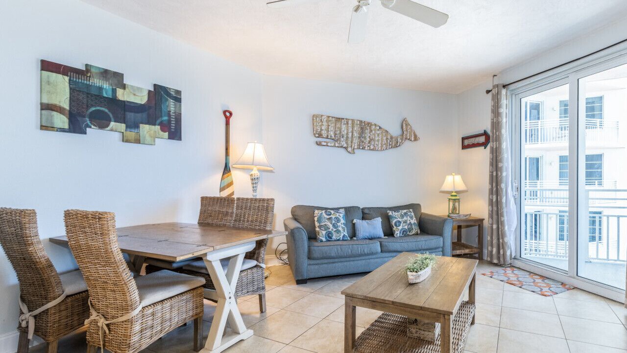 Photo of Livingroom in Brush - Stewarts