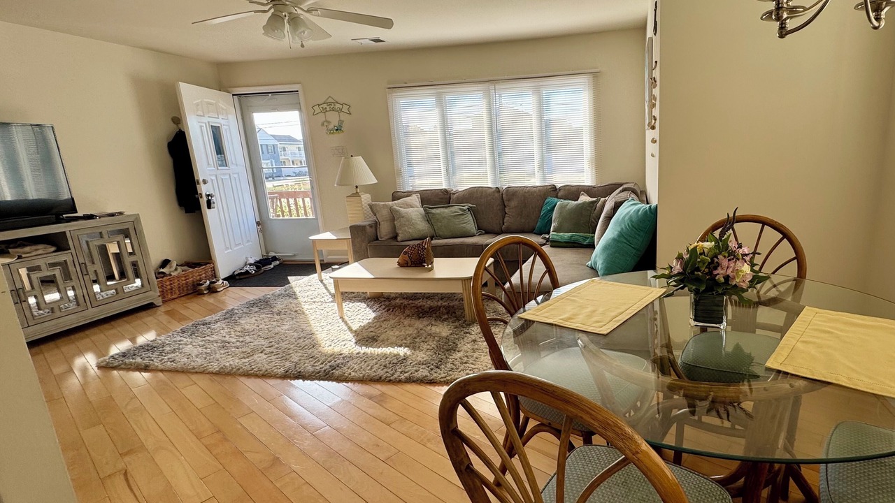 Photo of Livingroom in Brigantine