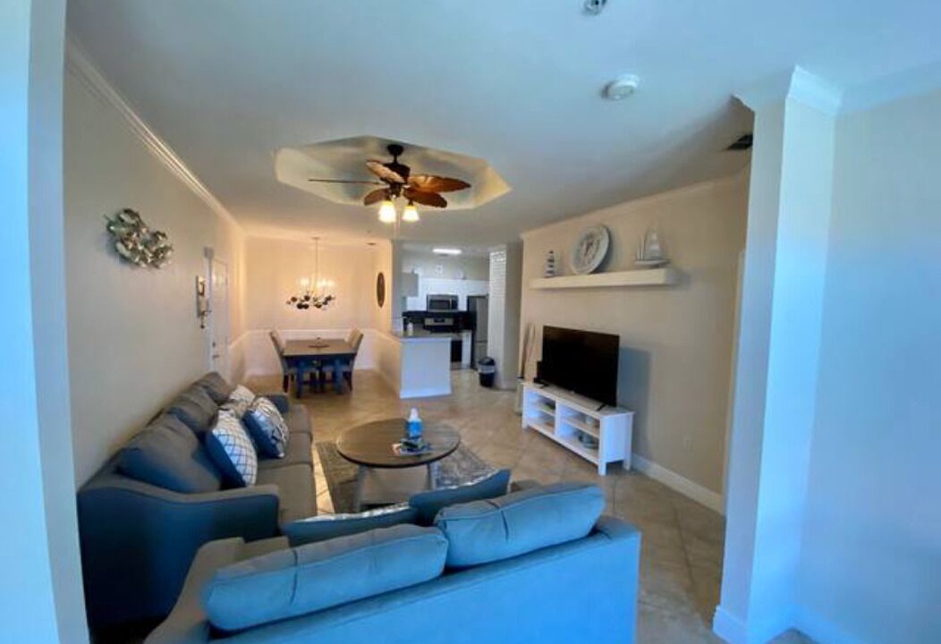 Photo of Livingroom in Cove Cay