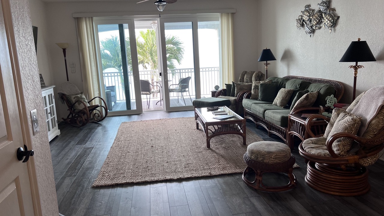 Photo of Livingroom in Indian Shores