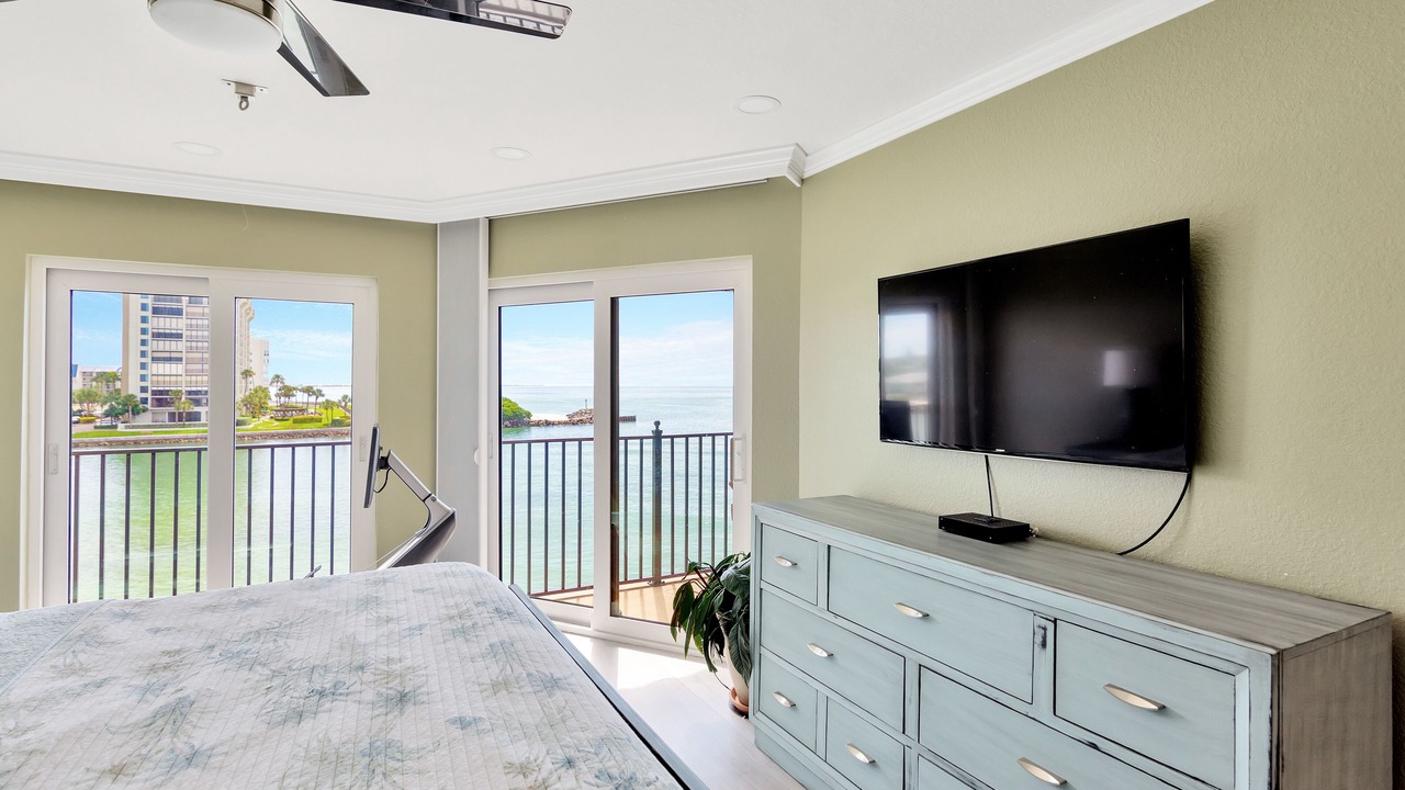 Photo of Bedroom in Sunset Beach