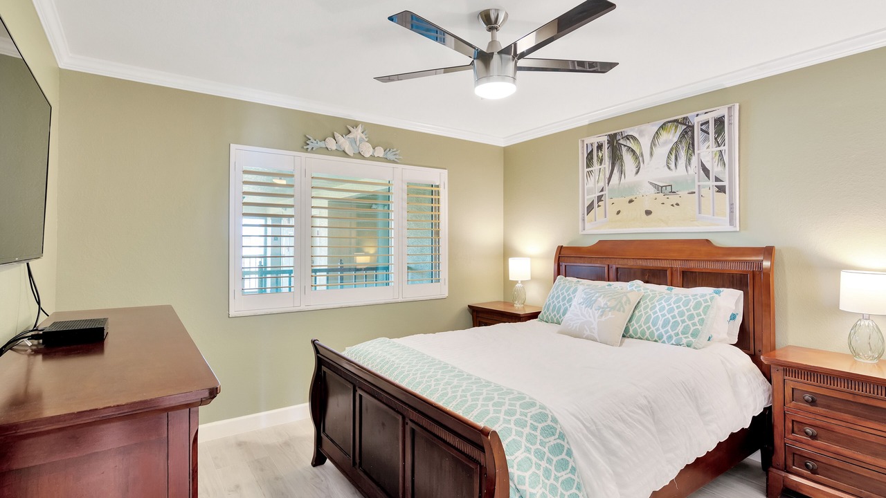 Photo of Bedroom in Sunset Beach