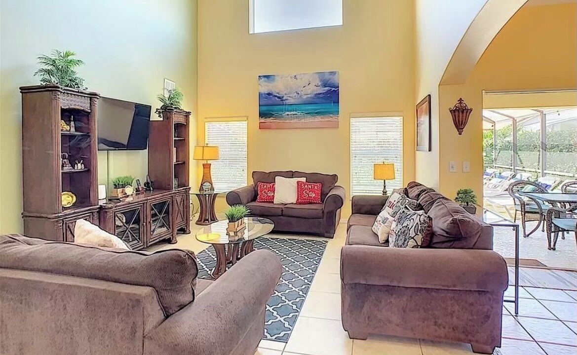 Photo of Livingroom in Four Corners