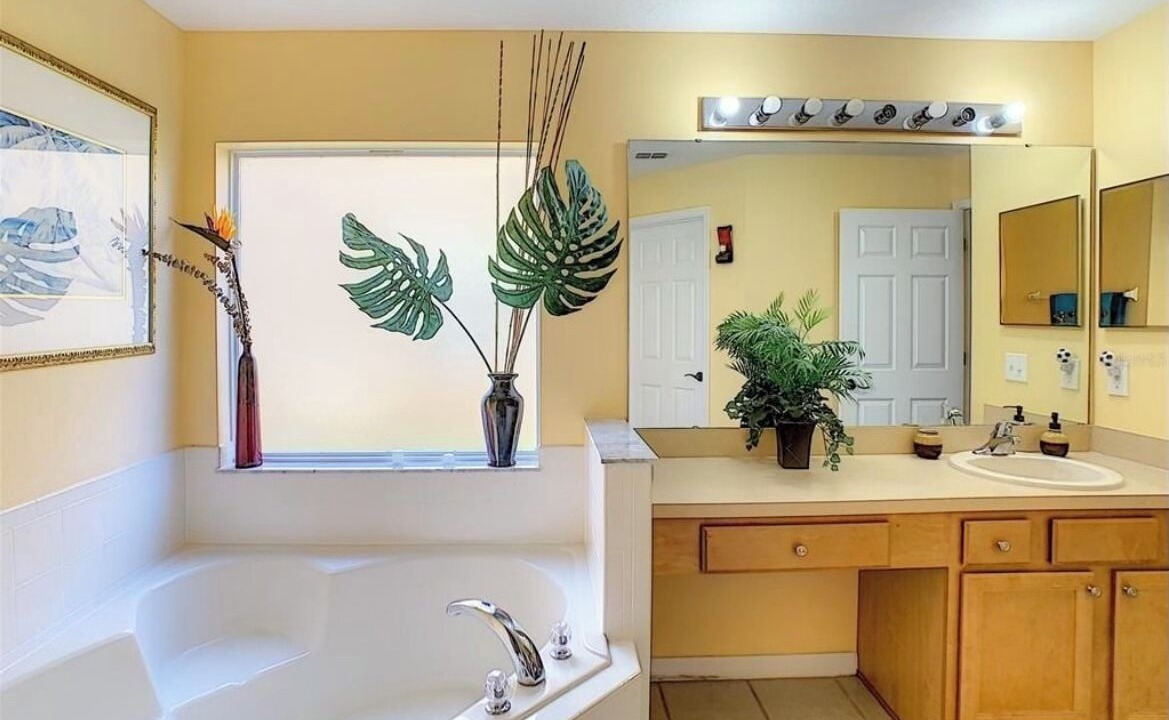 Photo of Bathroom in Four Corners