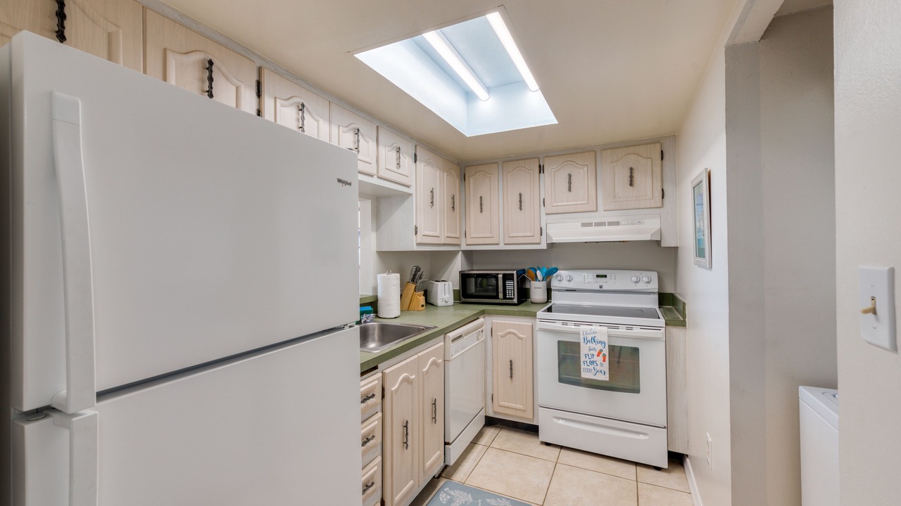 Photo of Kitchen in Avon By The Sea